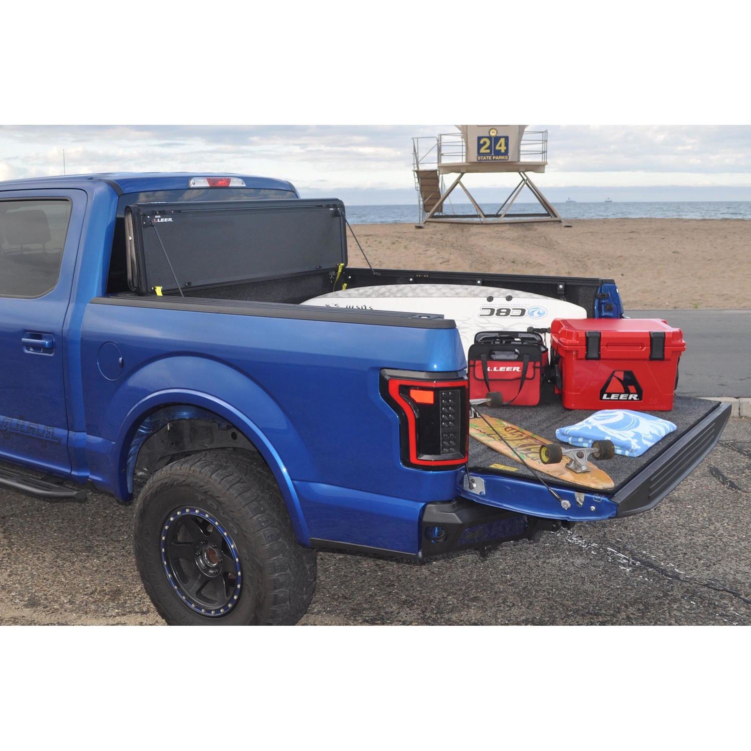 Leer Hard Quad Fold Tonneau Cover