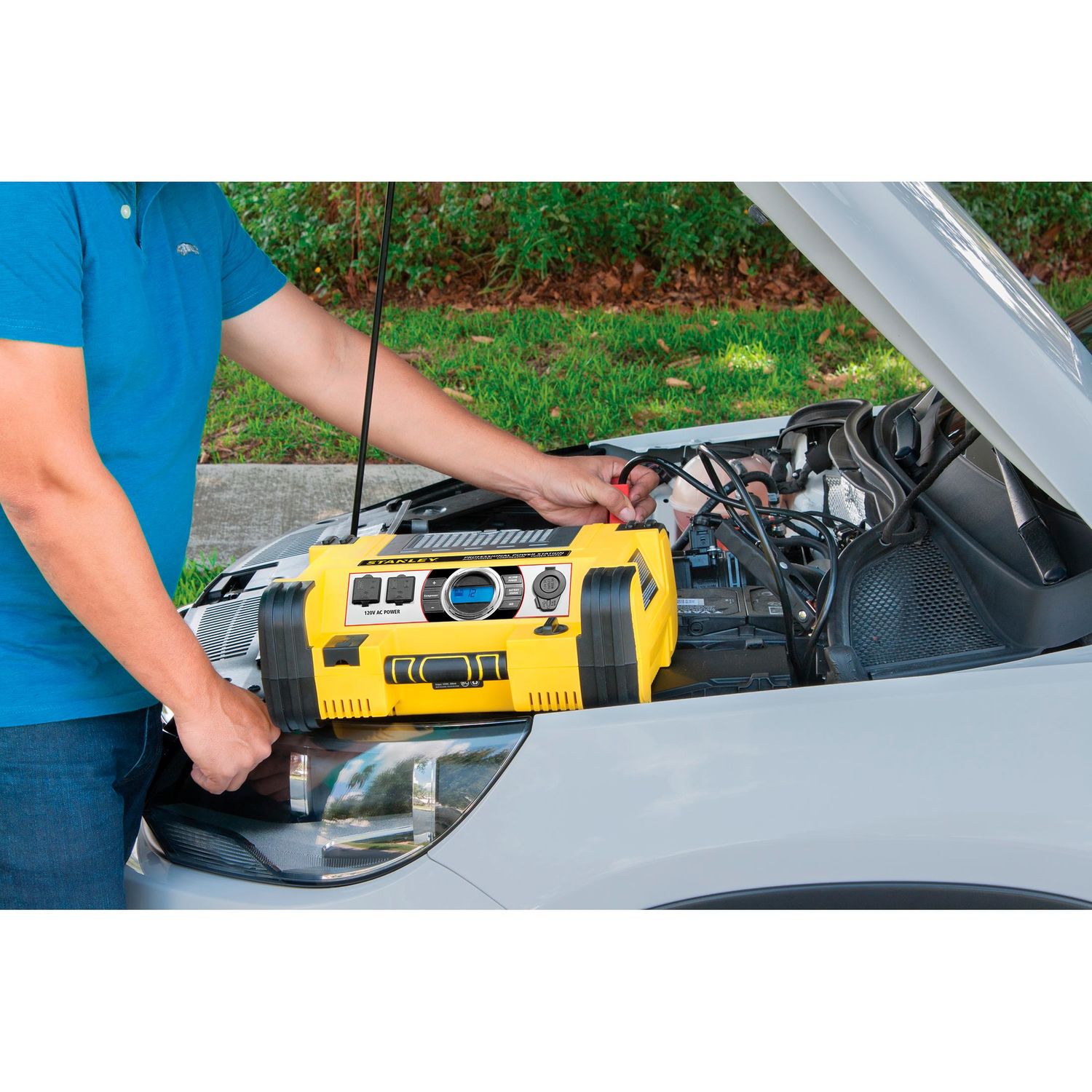 Reviews for Stanley Jump Starter, 1400 Peak Amps, 120 PSI Air Compressor, 3  USB Ports