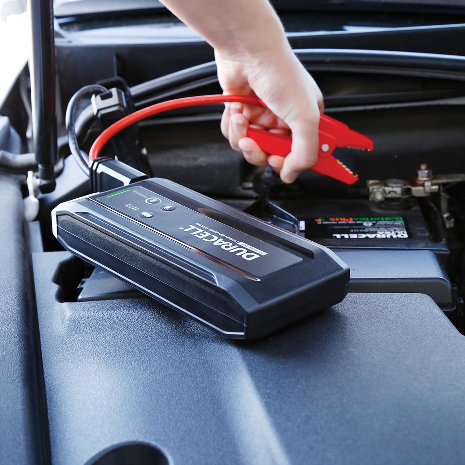 Duracell 1100 Peak Amp Lithium Ion Jump Starter with Bluetooth
