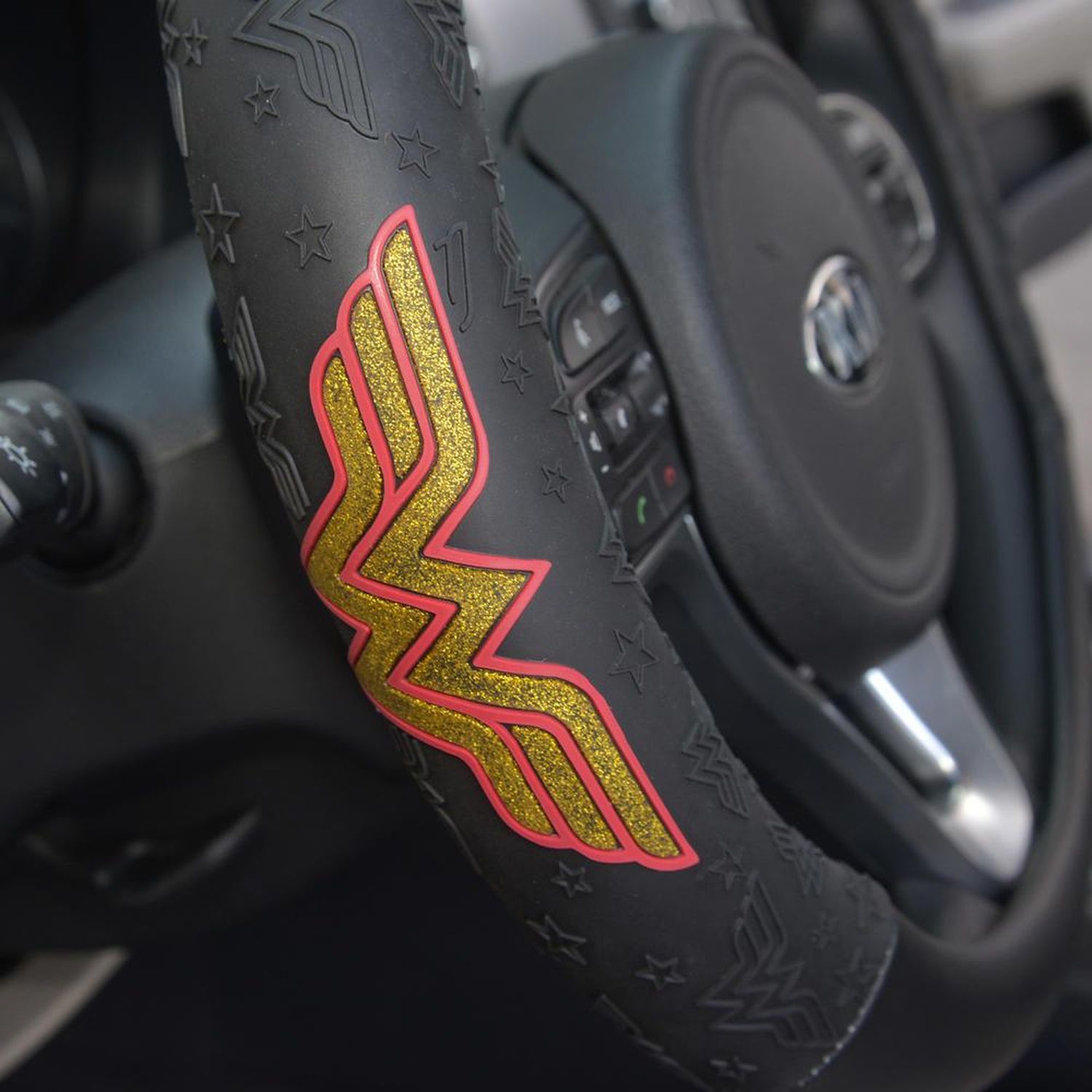 Wonder Woman Steering Wheel Cover - DC Comics Superhero Car Accessory With Red White Blue Design
