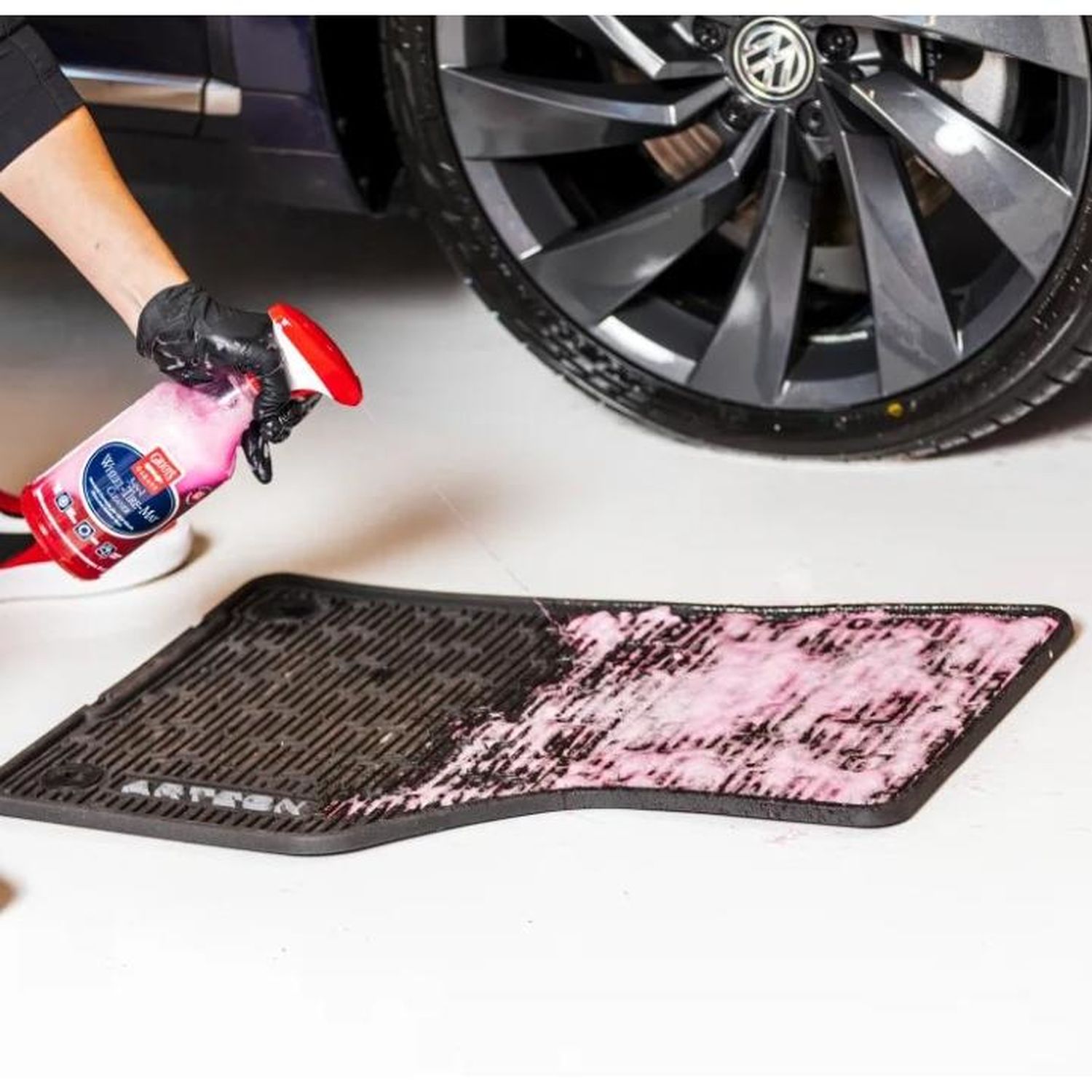 Griot's Garage 3-In-1 Wheel-Tire-Mat Cleaner: Non-Acid Formula For OEM Wheels Tires And Rubber Mats 22 Oz 10825