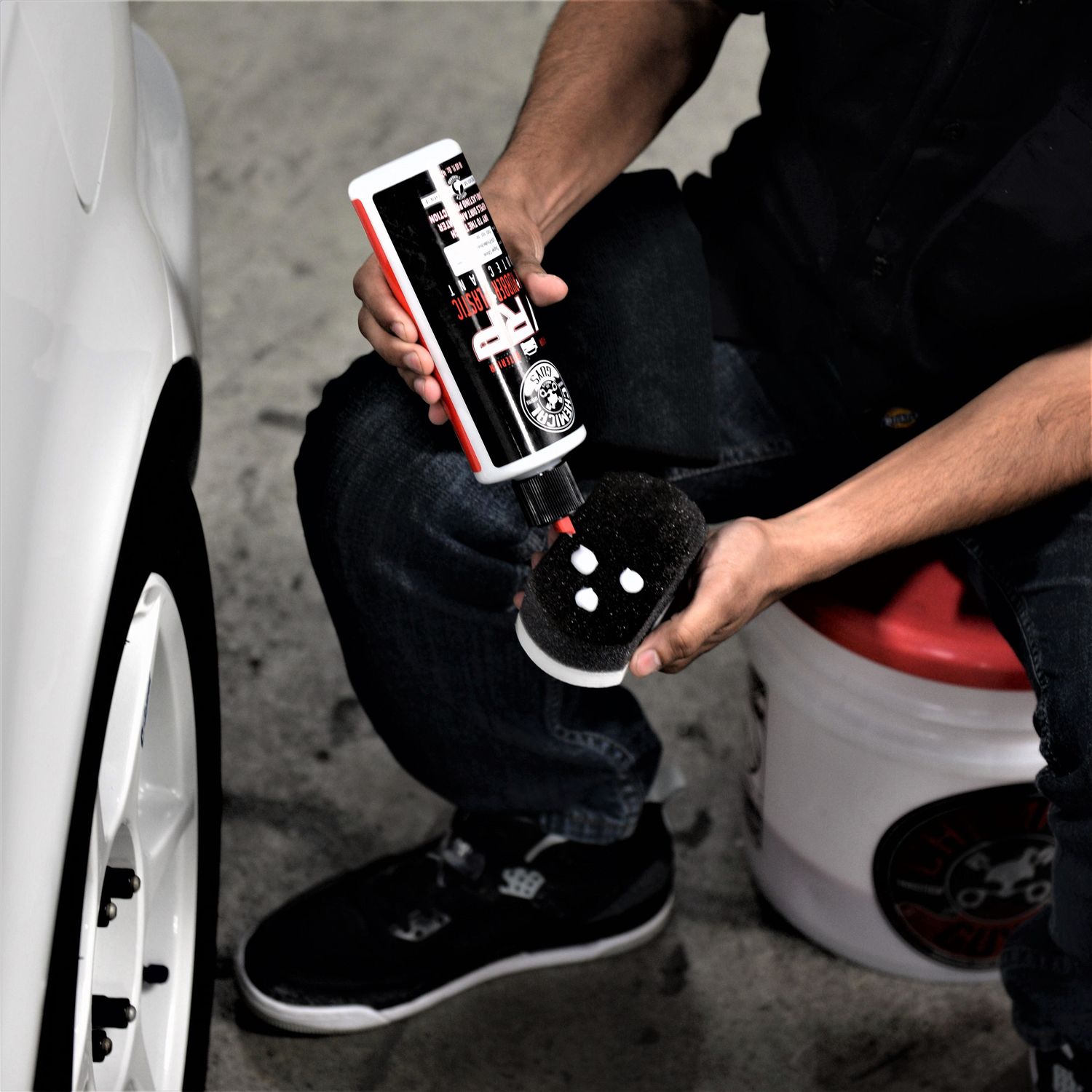 Chemical Guys Wax and Dressing Black UFO Applicator Pad