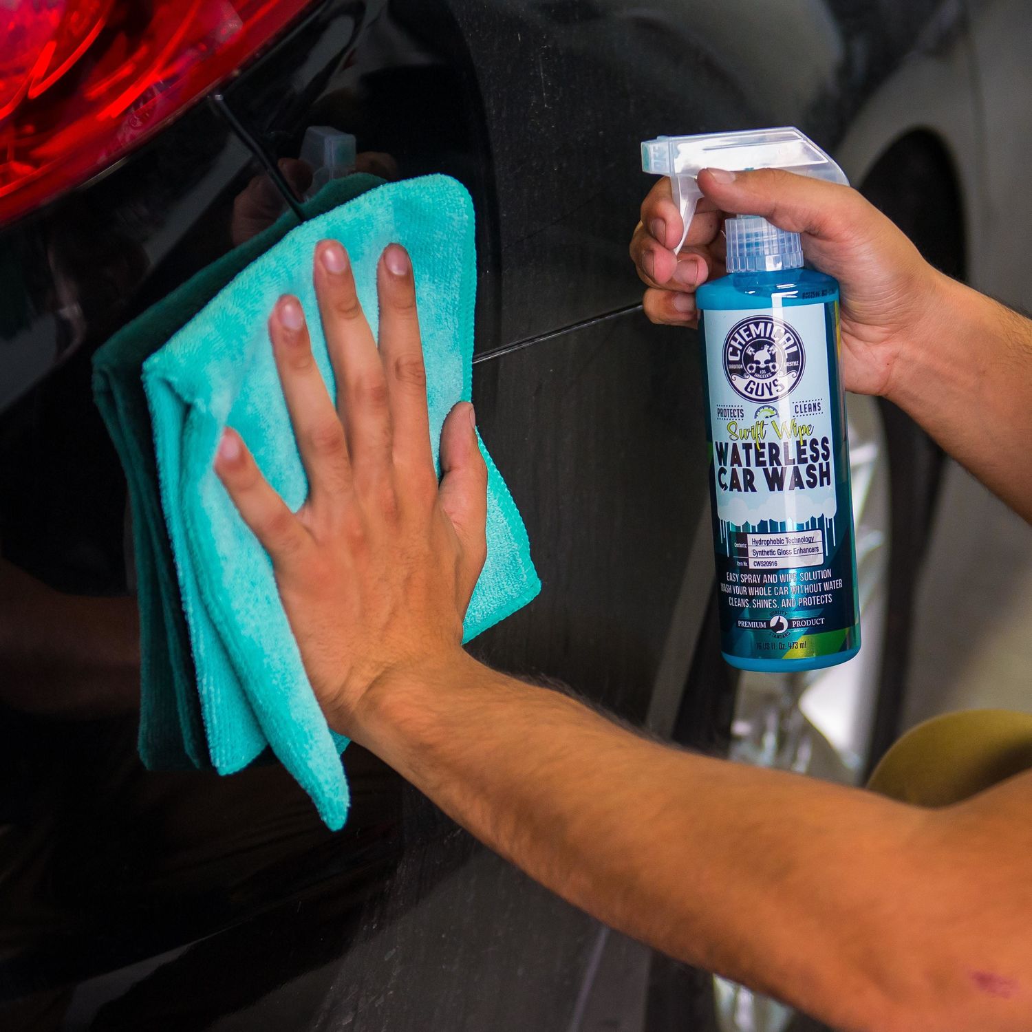 Chemical Guys Swift Wipe Complete Waterless Car Wash Eay Spray and Wipe