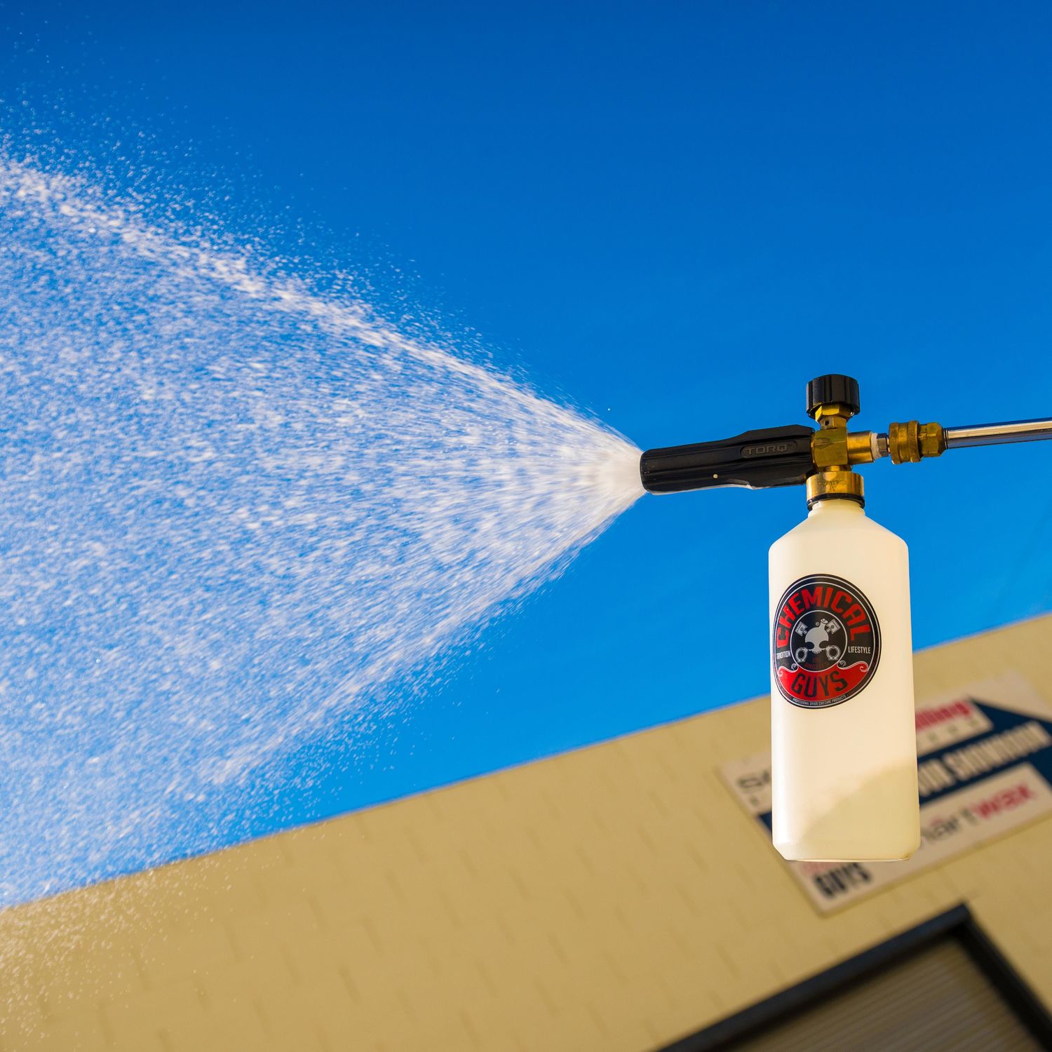 Chemical Guys - Happy Foam Friday! What are you foaming this weekend? Make  the best use out of your favorite Chemical Guys soap with the TORQ  Professional Snow Foam Cannon! This foam