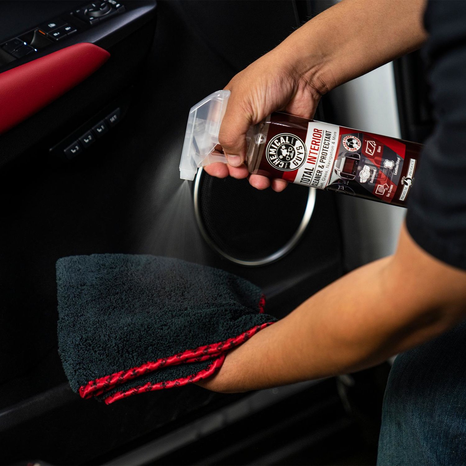 Chemical Guys Total Interior Cleaner and Protectant Black Cherry Scent 16oz