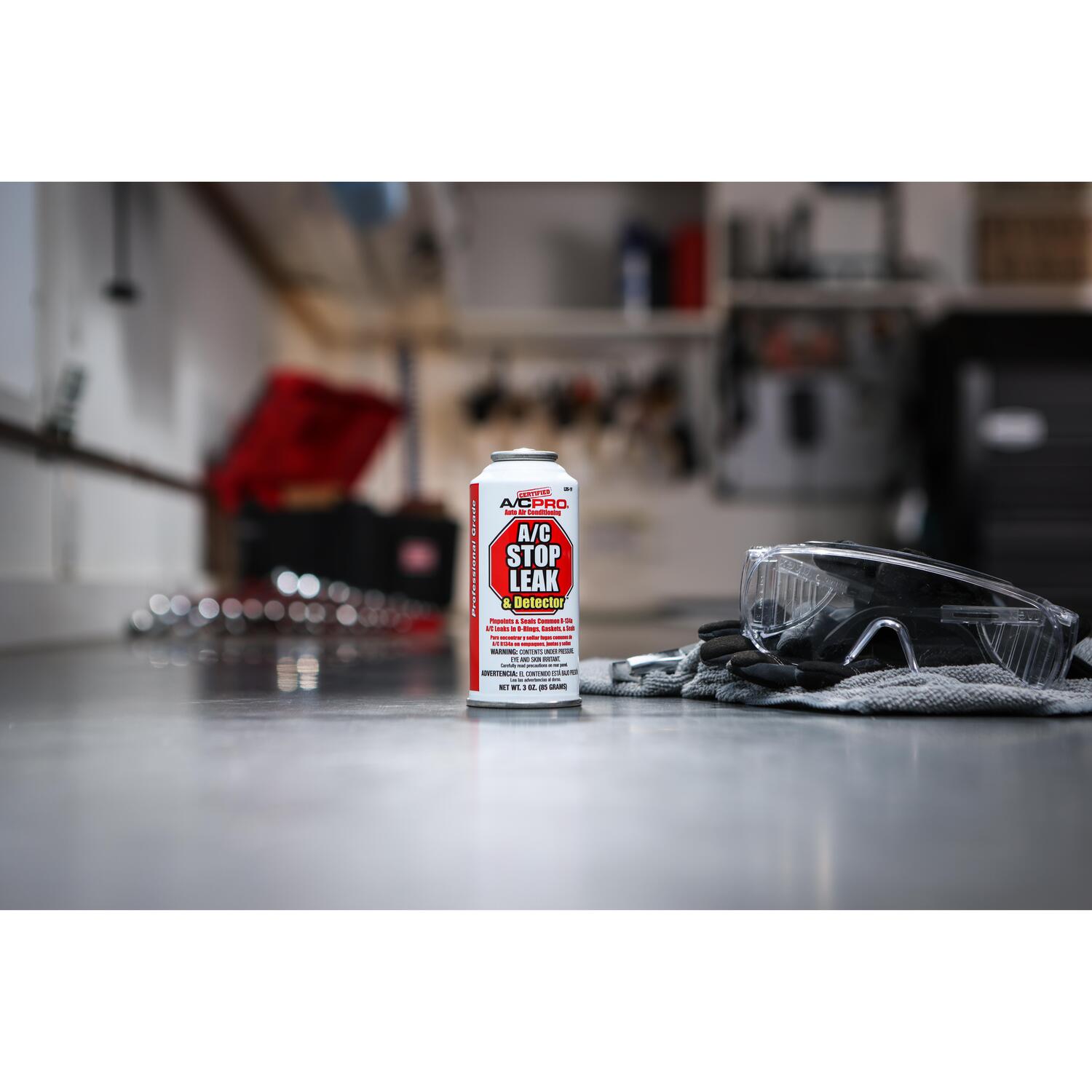 Certified A/C Pro R134A Refrigerant with Leak Detection Dye and