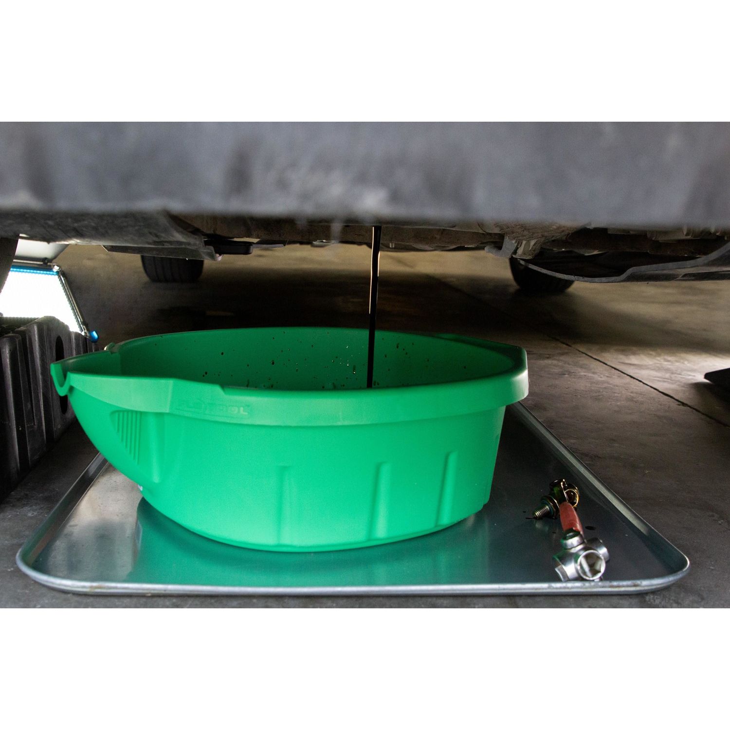 FloTool Less Mess Oil Drain Pan