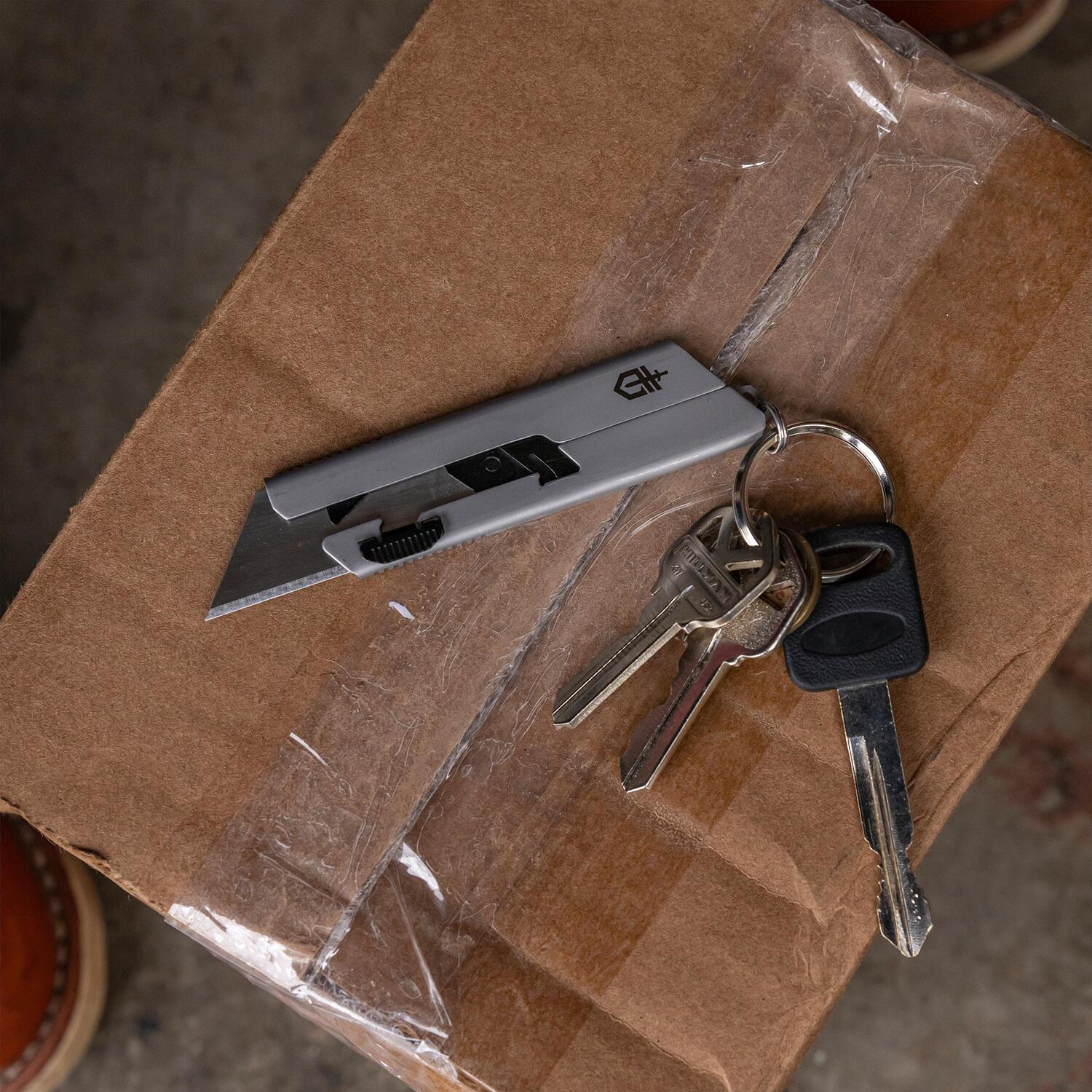 Gerber Knives Ripstop I Silver Plain Edge Drop Point, EAB Mini Hills ...