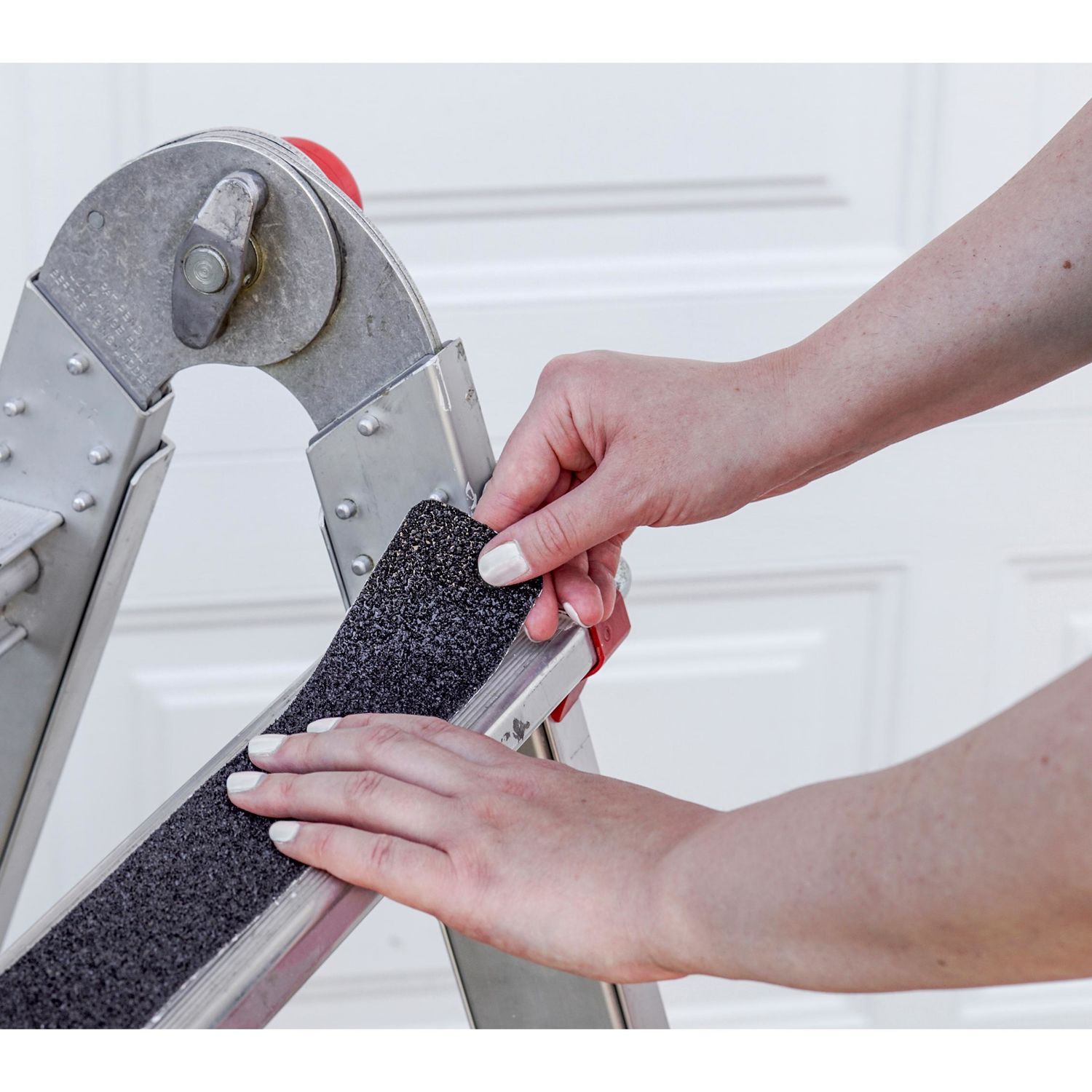 gorilla-anti-slip-tread-tape