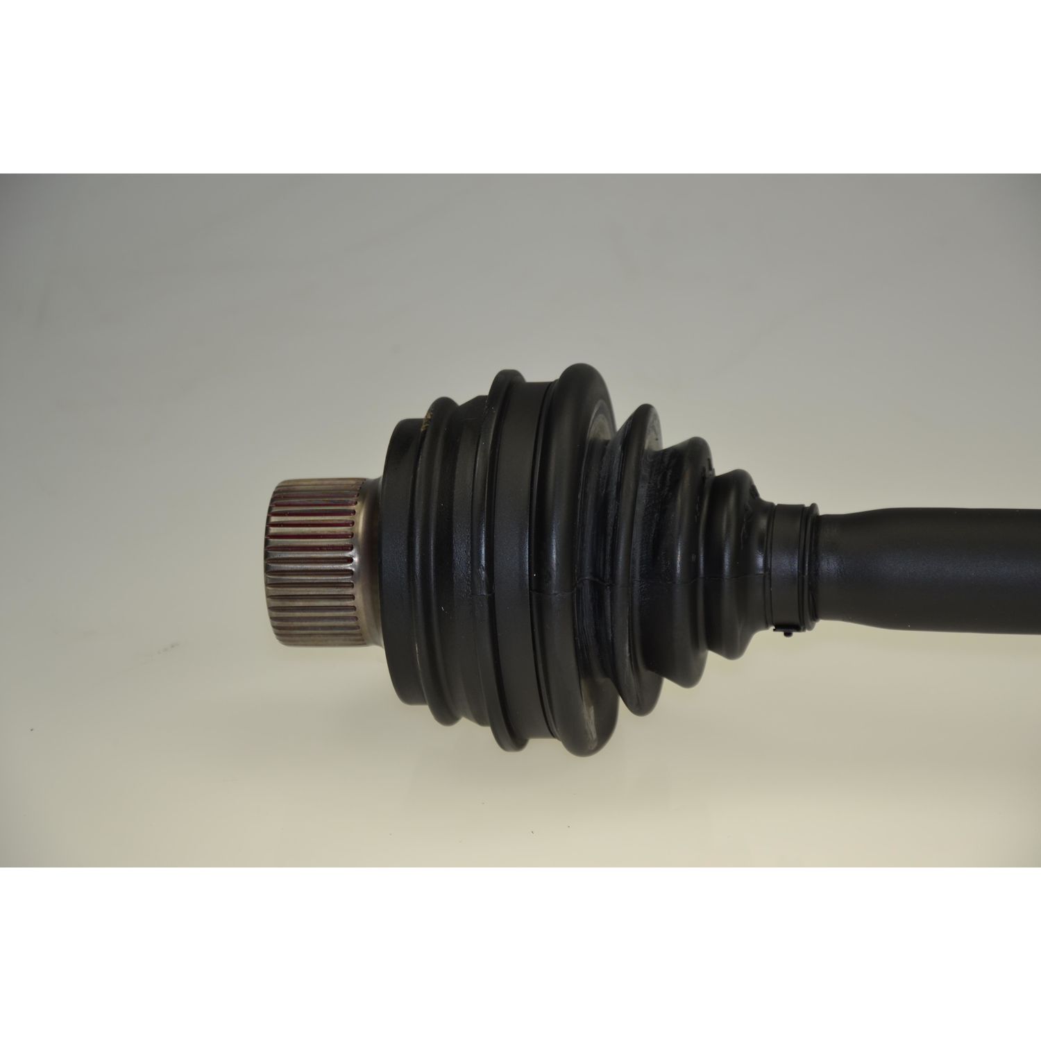 GKN CV Axle 304924