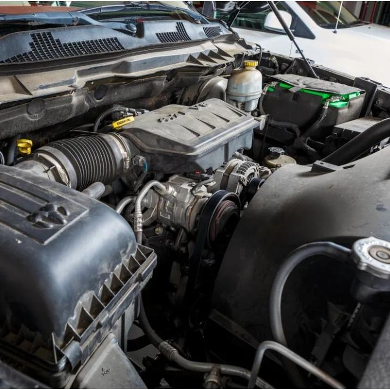 Griot's Garage Engine Cleaner Degreaser Spray 22oz