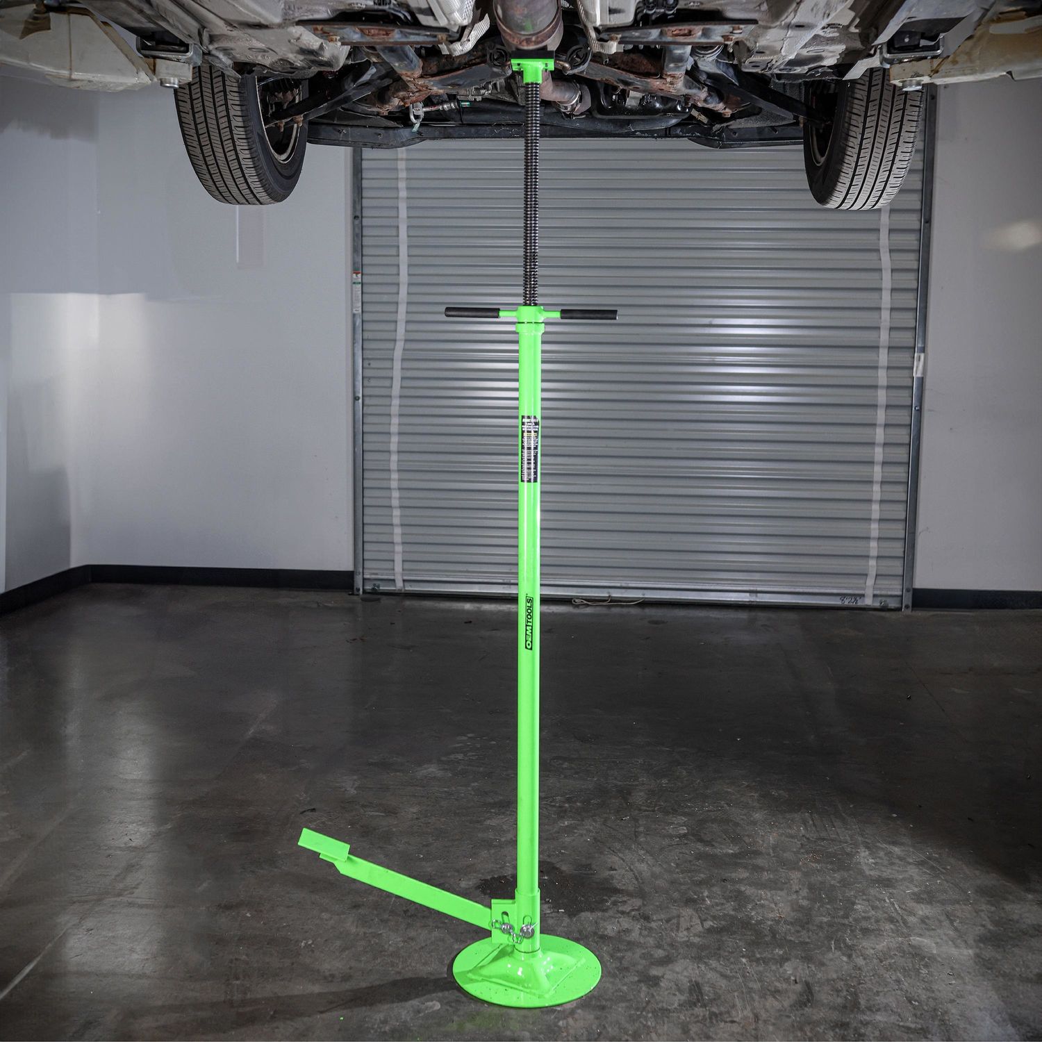 OEMTOOLS 3/4 Ton High Reach Stand