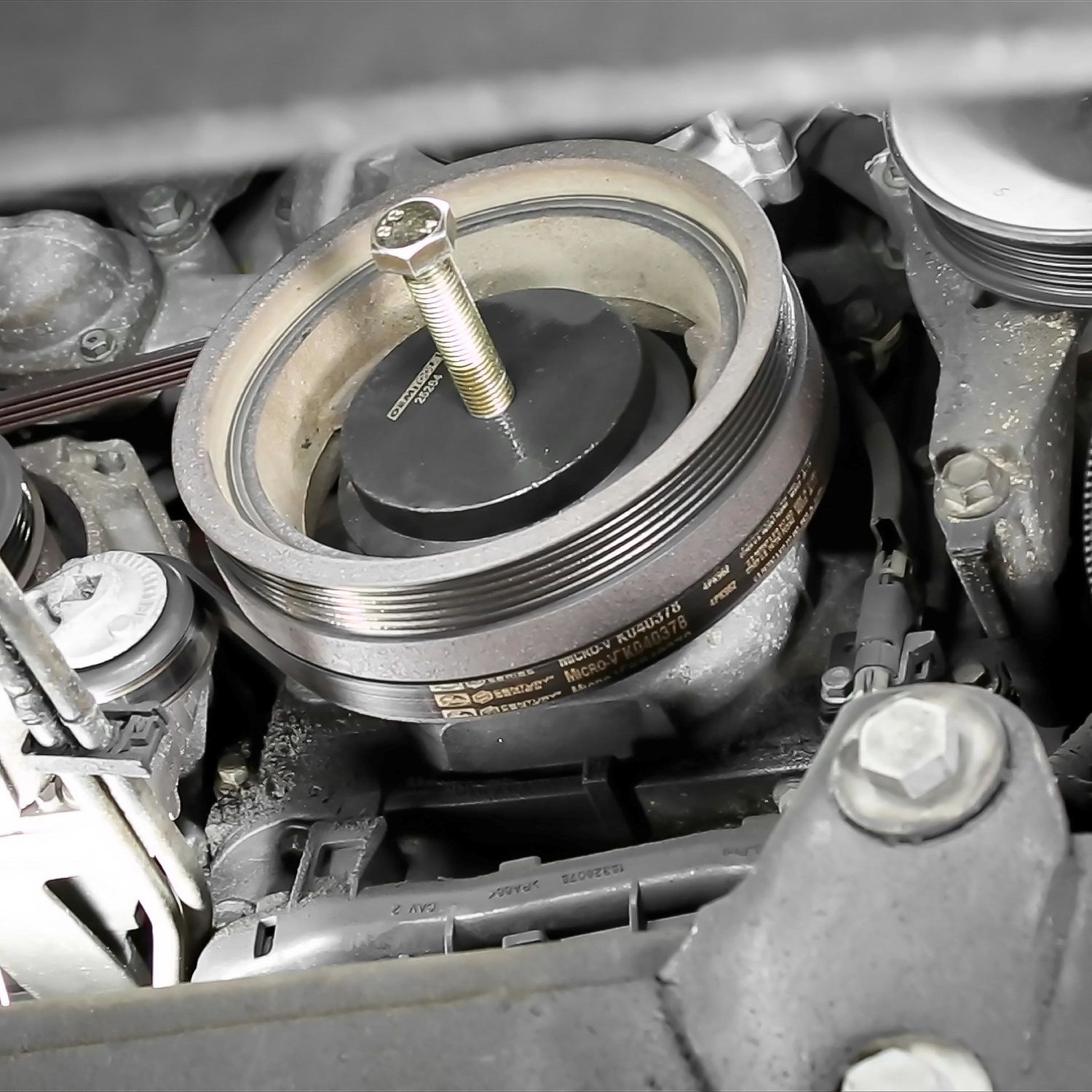 OEMTOOLS Crankshaft Damper and Harmonic Balancer Puller Clip In Design