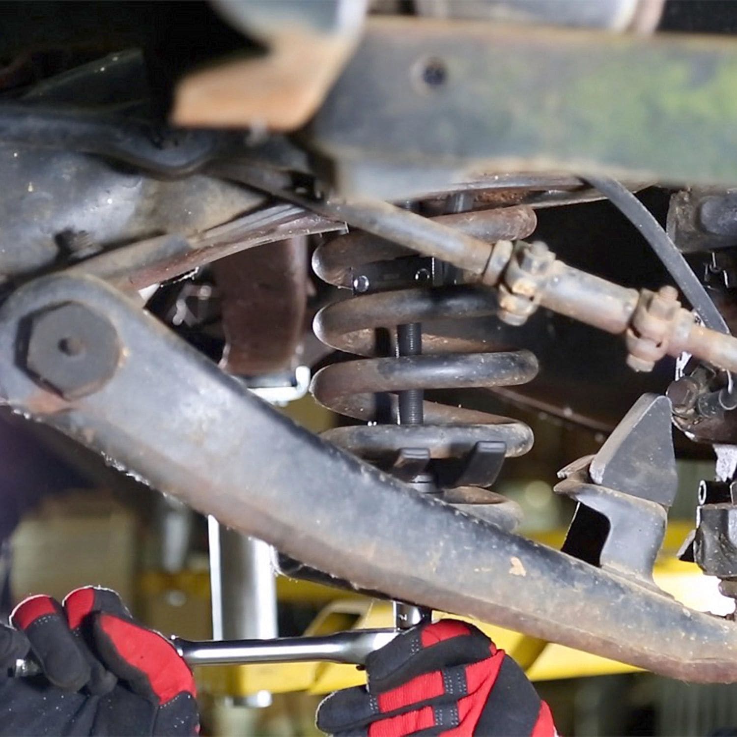 OEMTOOLS Coil Spring Compressor