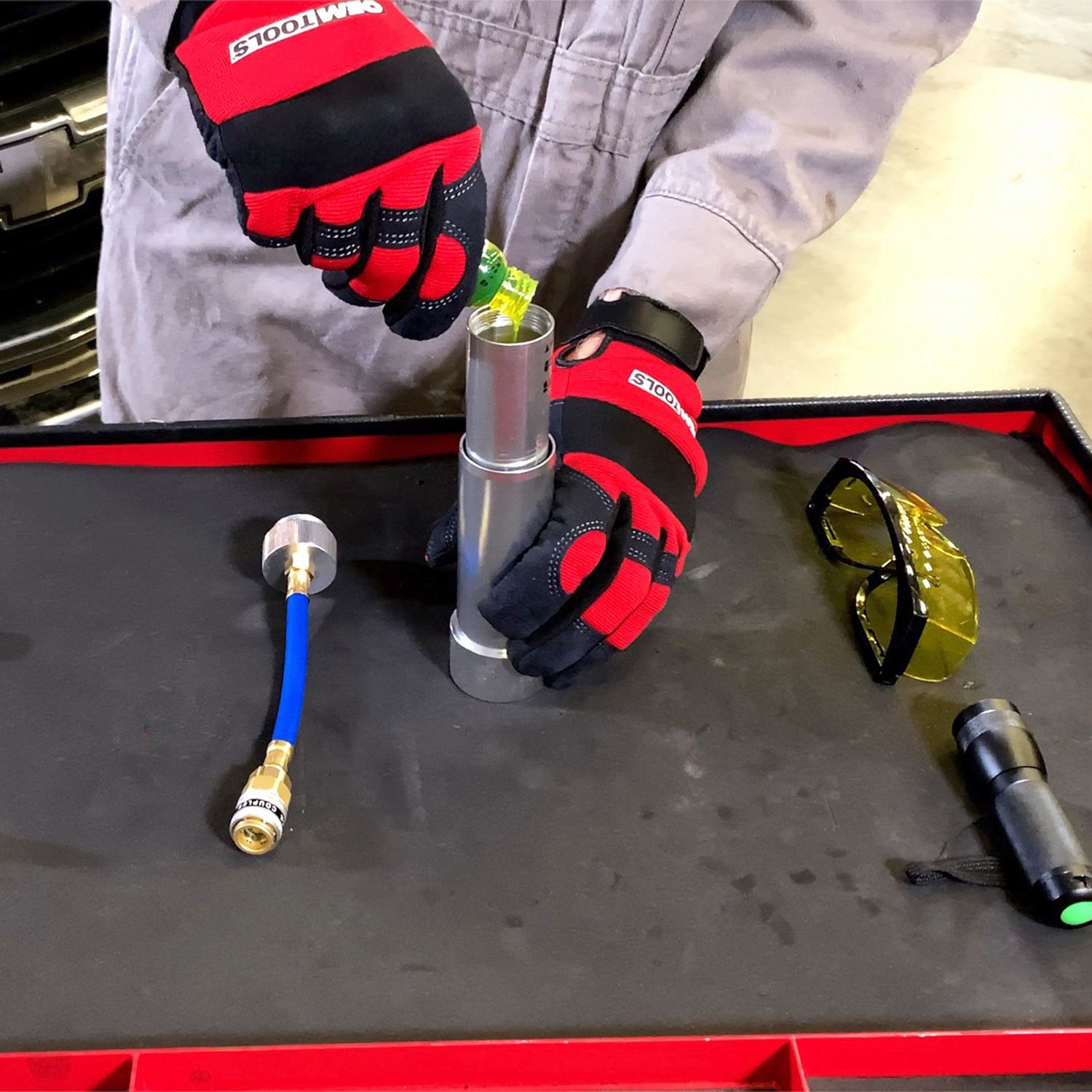 OEM TOOLS A/C Leak Detector UV Dye Injector/Light Kit (Dye Sold Separately)