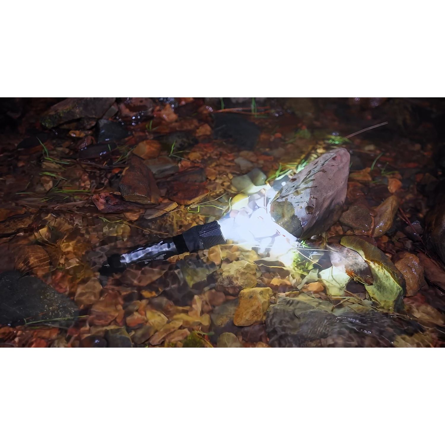 Police Security Zephyr R Tactical Flashlight