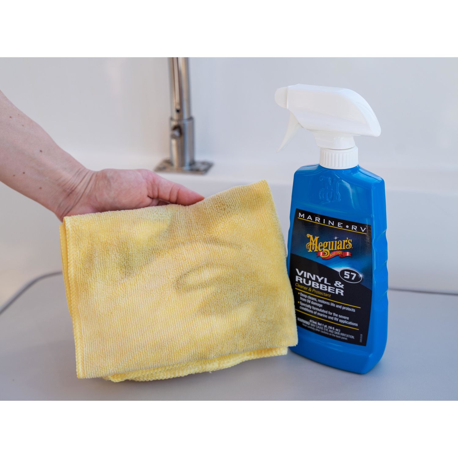 Meguiar's Marine/RV Vinyl and Rubber Cleaner and Protectant Spray 16oz