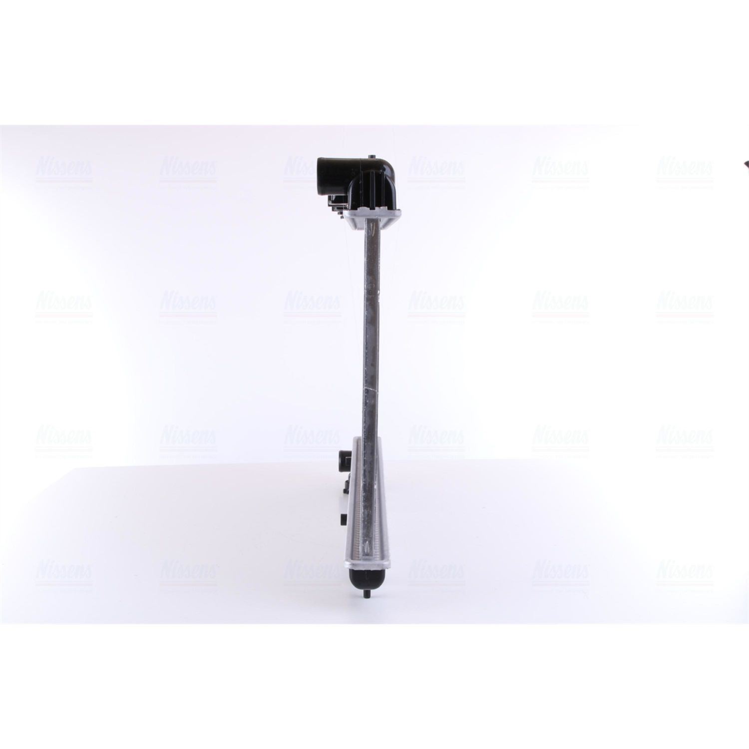 Nissens Radiator 67715