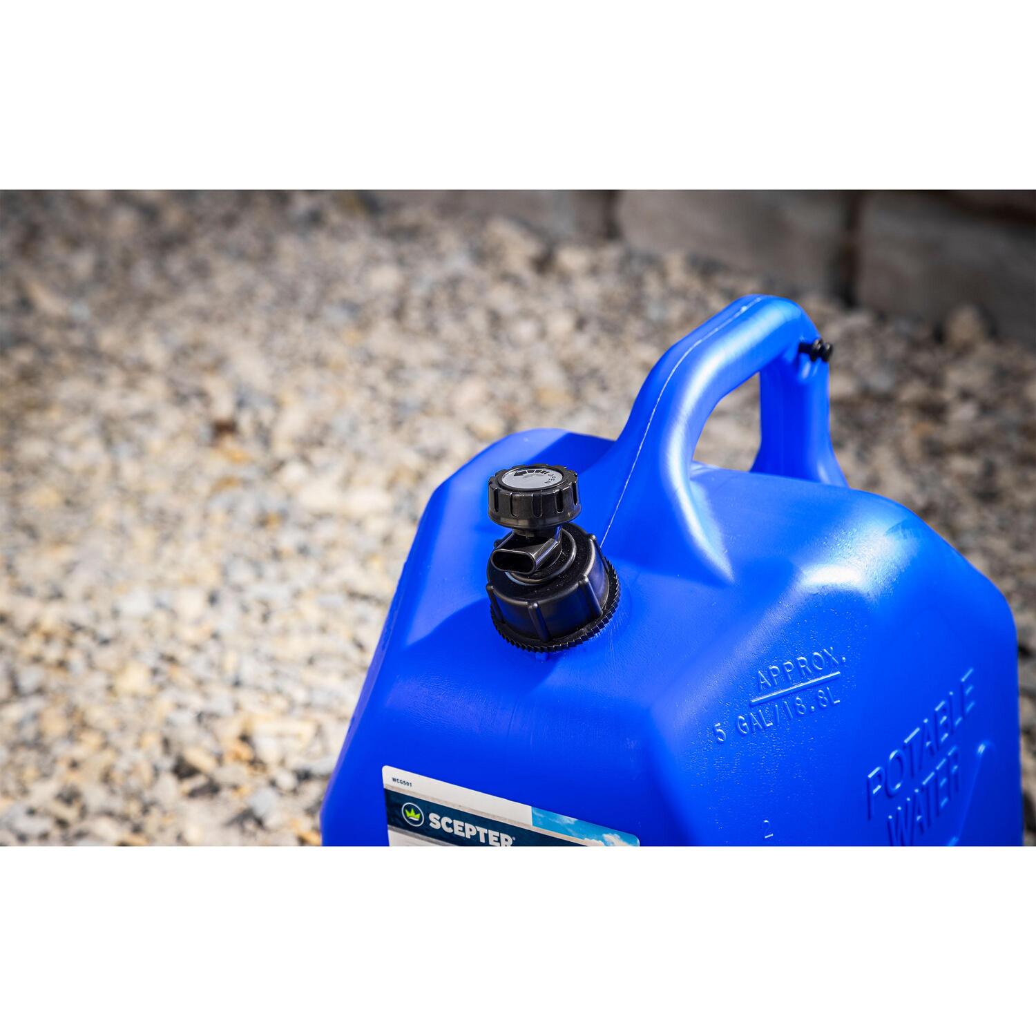 Scepter 5 Gallon Flow Control Water Can