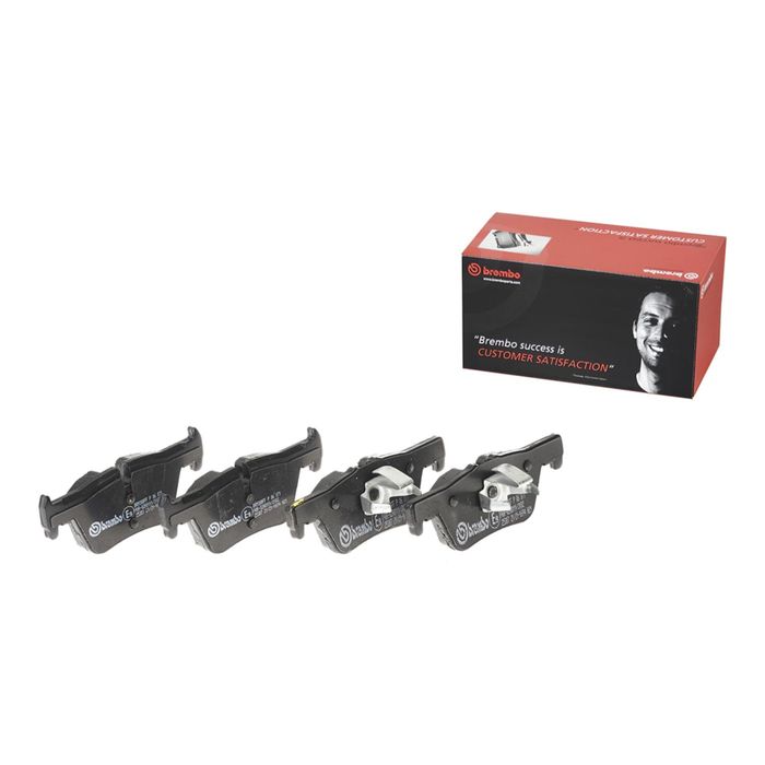Front & Rear Brake Pad Kit For Chevy GMC – Premium Semi-Metallic With Hardware