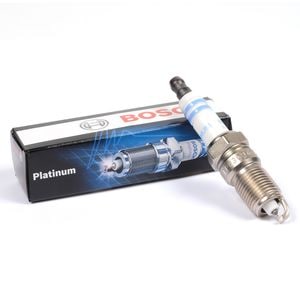 Bosch Platinum Spark Plug 6704 for Chevrolet Suburban 1500