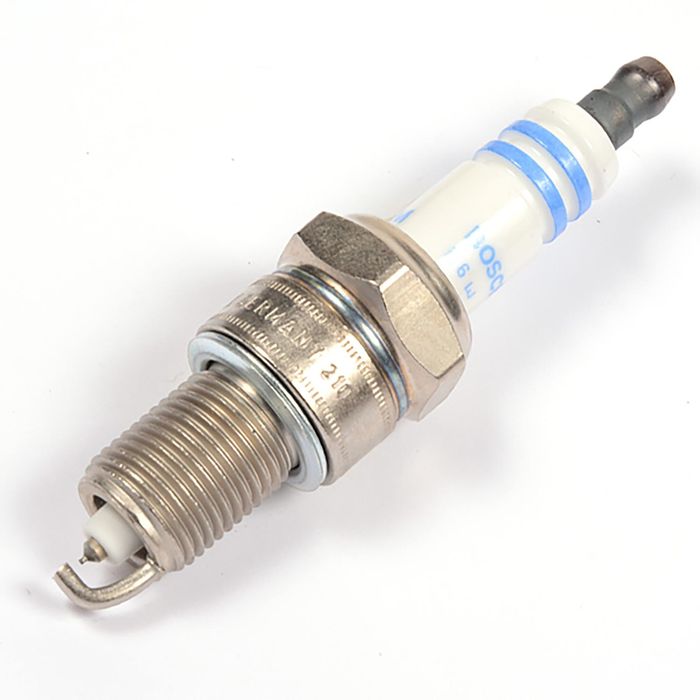 Bosch Double Platinum Spark Plug 8118