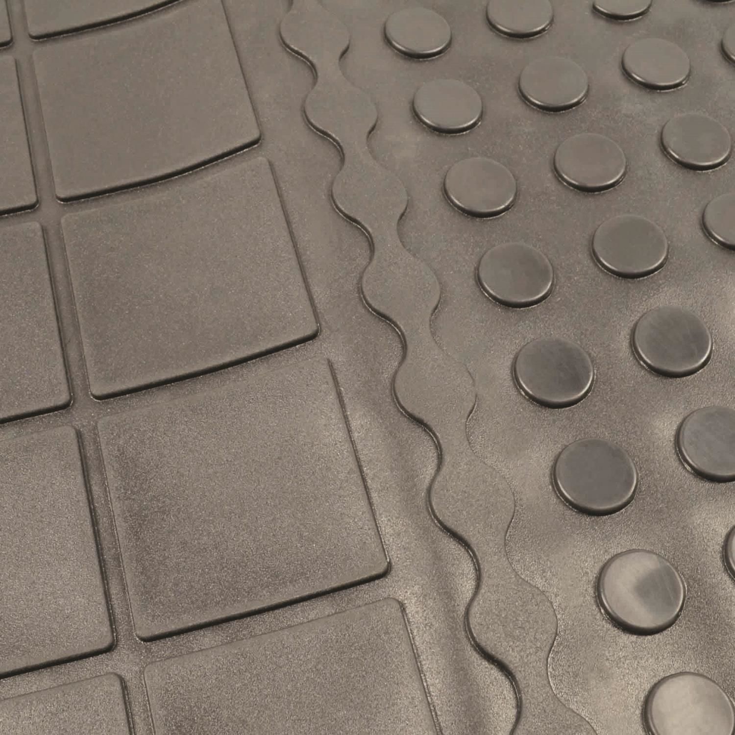 FANMATS Denver Broncos Heavy Duty Vinyl Cargo Mat