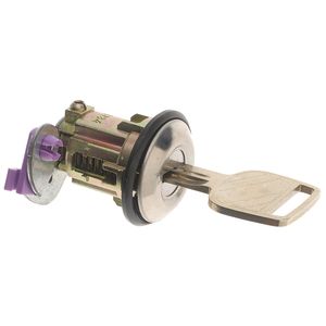 Locksmart Trunk Lock with Cylinder and Keys TL69210