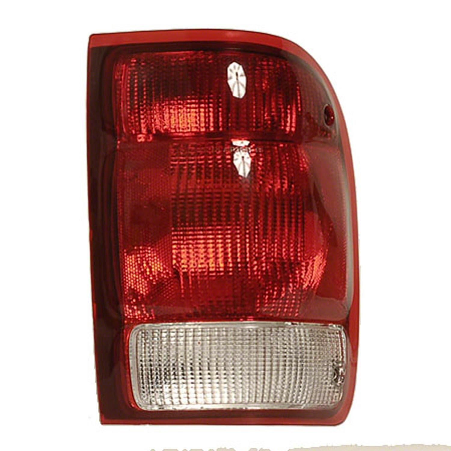 Keystone Collision Tail Light Assembly FO2801149