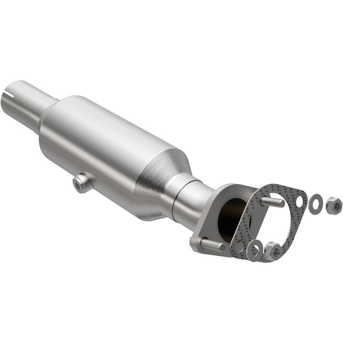MagnaFlow Exhaust Products Direct-Fit OEM Federal Catalytic Converter ...