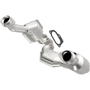 MagnaFlow Exhaust Products Direct-Fit CARB Catalytic Converter 441118 for Mazda B3000