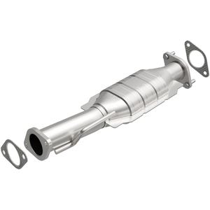 MagnaFlow Exhaust Products Direct-Fit OEM Grade Federal Catalytic Converter 51579 for Chevrolet Traverse