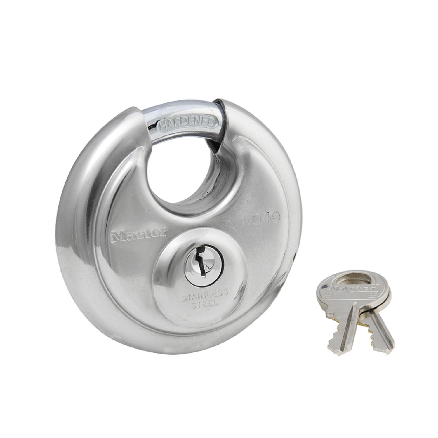 Master Lock 2 3/4in Discus Padlock with Shrouded Shackle