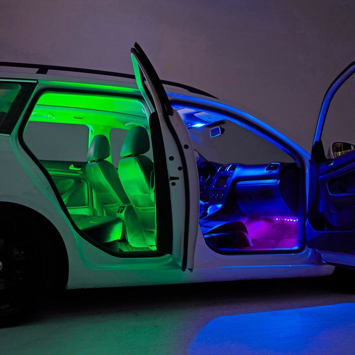 Luci A Led Per Auto 48RGB Accessori Per Auto, Controllo APP All'interno  Della Luce Dell'auto Con Porta USB, Luci Di Cambio Colore Di  Sincronizzazione